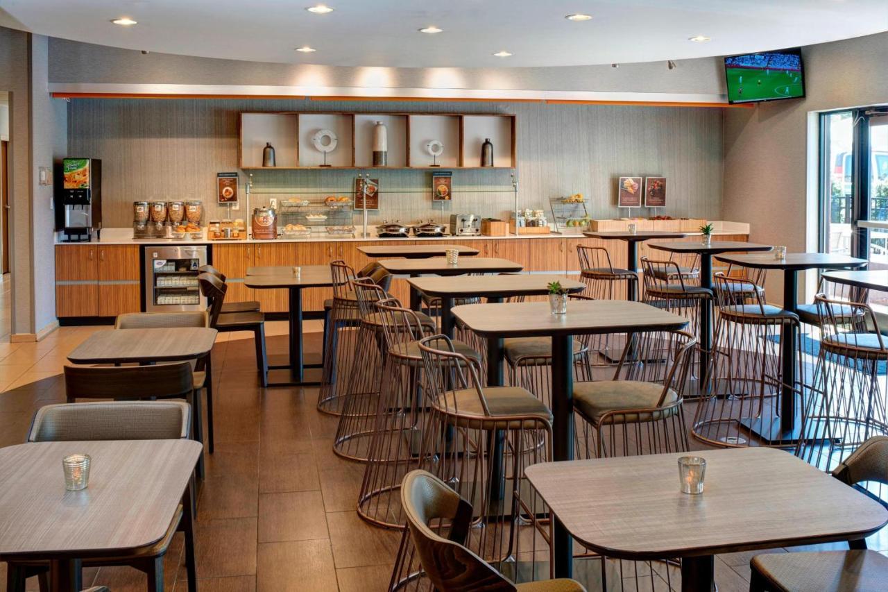 Springhill Suites St. Louis Brentwood Eksteriør billede