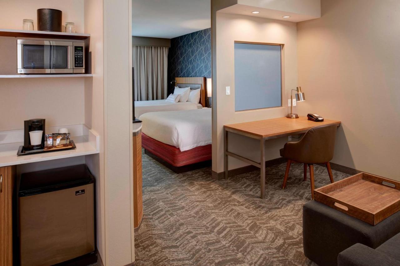 Springhill Suites St. Louis Brentwood Eksteriør billede