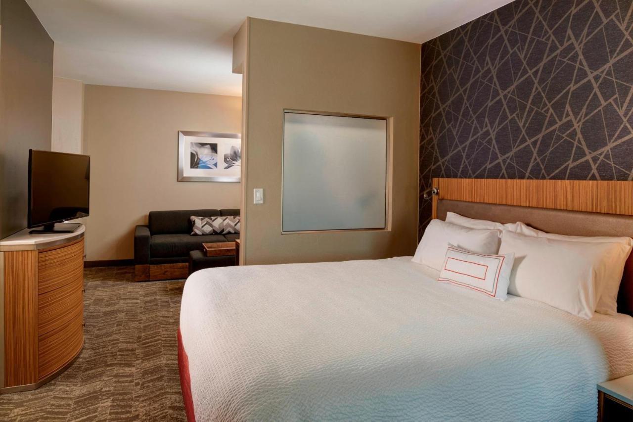 Springhill Suites St. Louis Brentwood Eksteriør billede