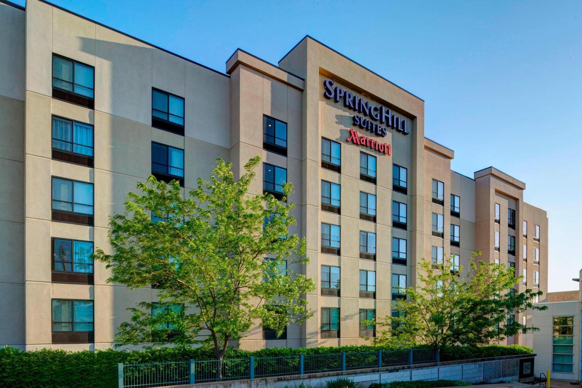 Springhill Suites St. Louis Brentwood Eksteriør billede