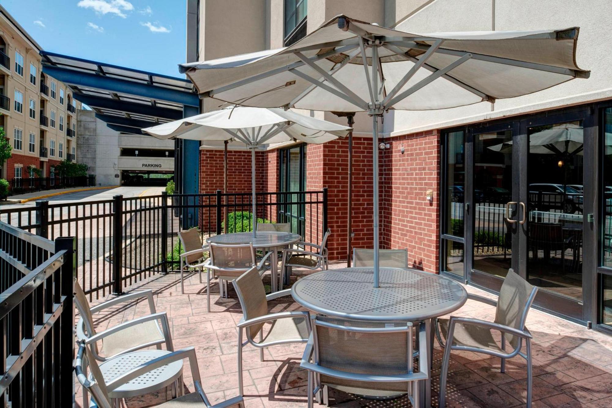 Springhill Suites St. Louis Brentwood Eksteriør billede