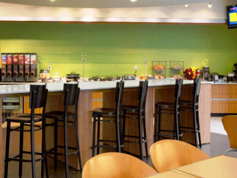 Springhill Suites St. Louis Brentwood Eksteriør billede